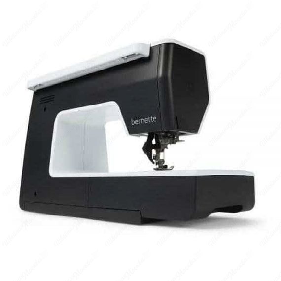Швейная машина Bernina Bernette B77