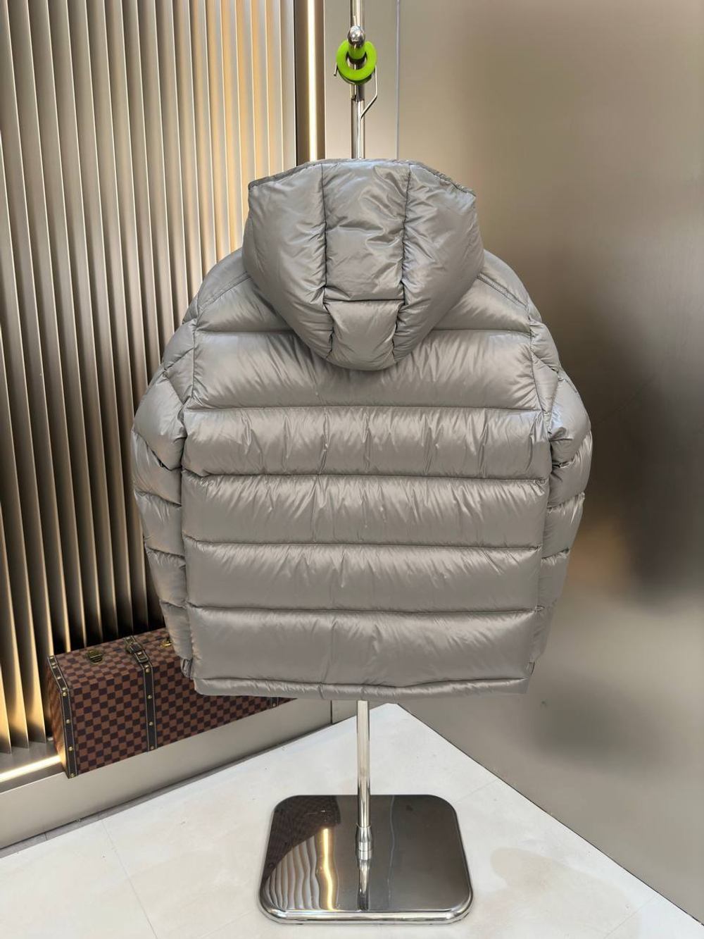 Пуховик Moncler