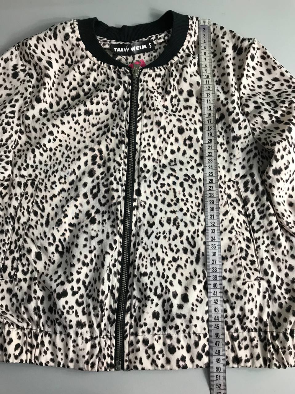 Бомбер Tally Weijl тонкий, без подкладки, с самым модным принтом  44 размер, новый