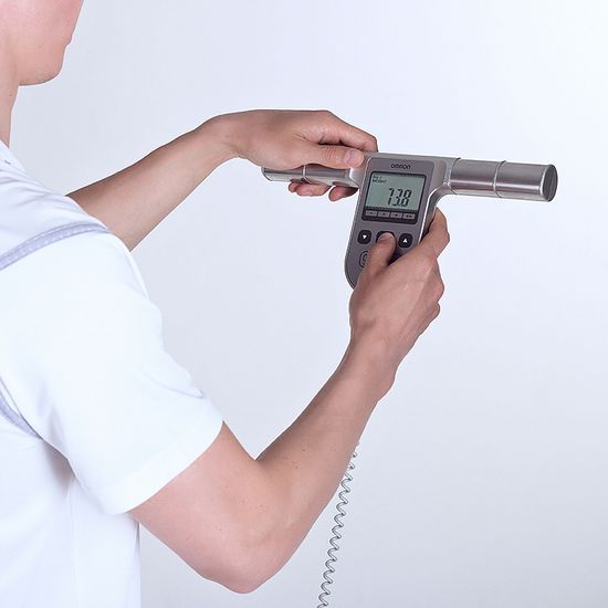 Напольные весы Жироанализатор Omron BF-508