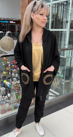 Черный жакет со стразовым принтом