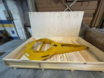 2534651 Рама среднего отвала CAT 253-4651