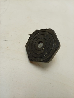 WMSD7105B кт17 Ножка для стиральной машины Hotpoint-Ariston C00296866 б/у