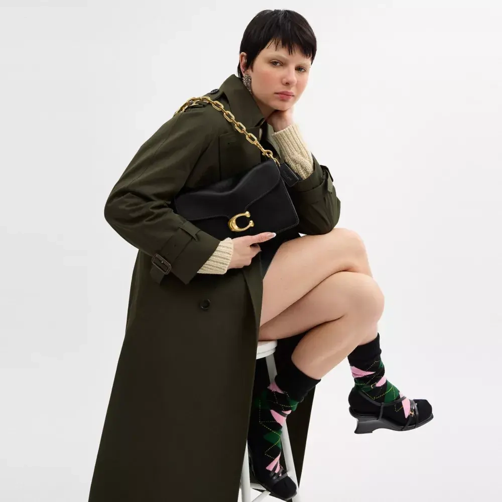 COACH СУМКА ЧЕРЕЗ ПЛЕЧО TABBY CHAIN, ЧЕРНЫЙ