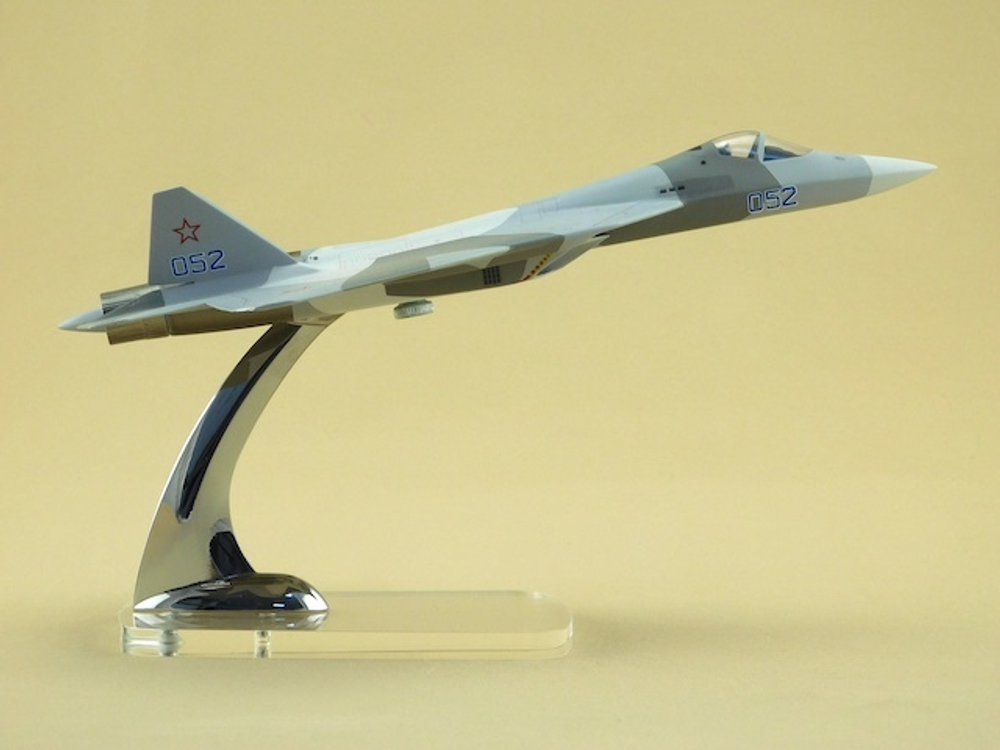 Модель самолета Су-57 (М1:72, 052, Камуфляж)