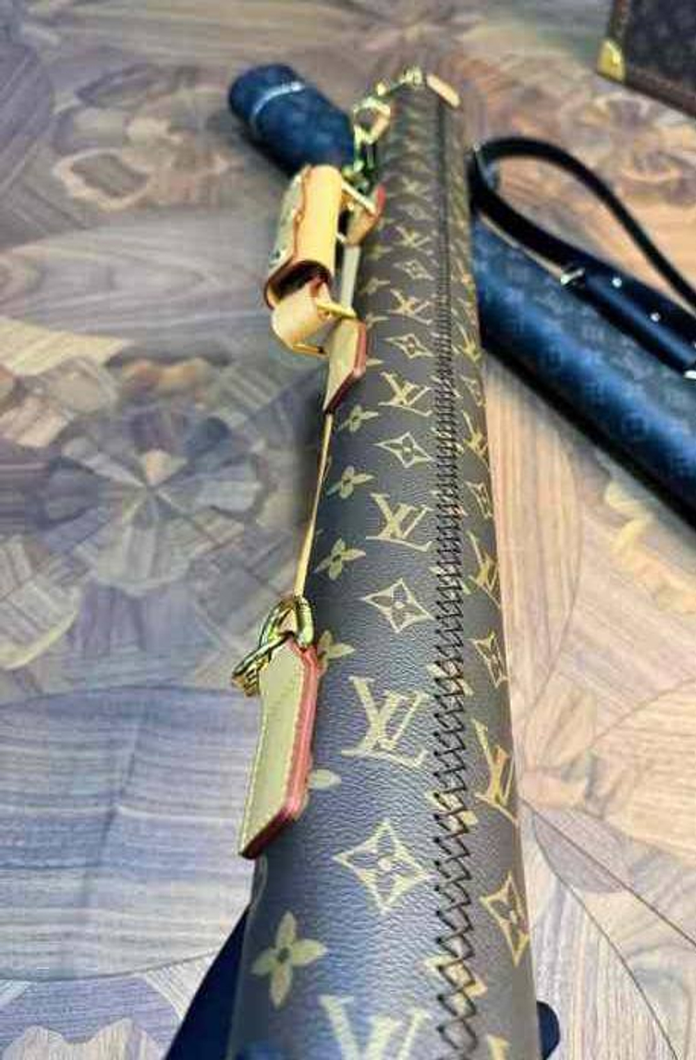 Чехол Louis Vuitton