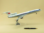 Модель самолета Ту-154Б-2 (М1:100, Аэрофлот СССР-85412 Олимпийский с шасси)