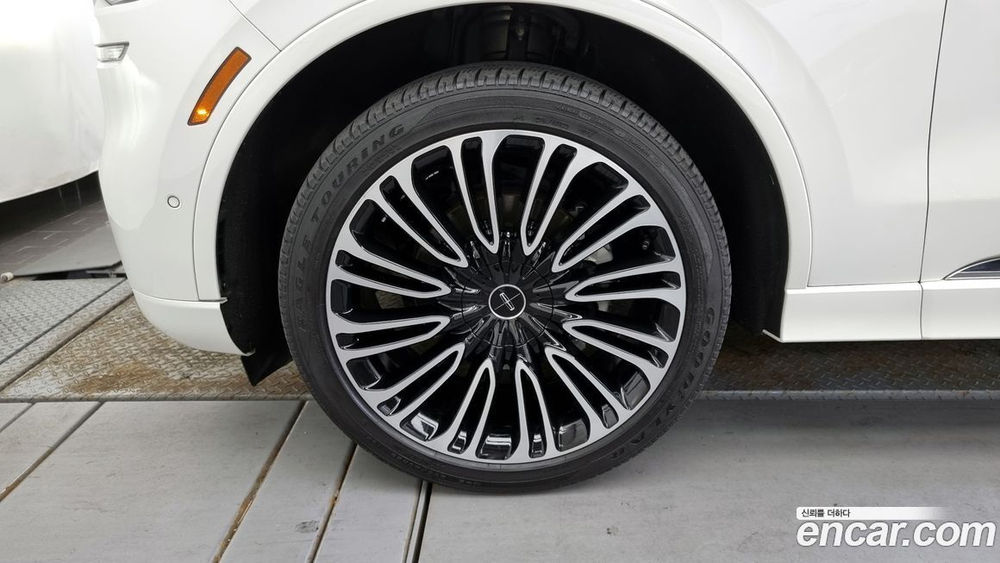 Lincoln Aviator 2 Generation 3.0 Black Label AWD (05.2022)