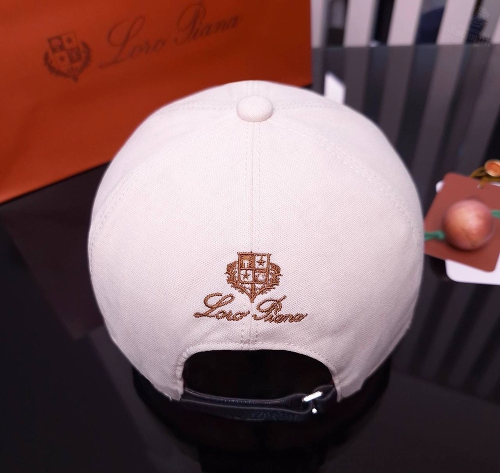 Бейсболка Loro Piana