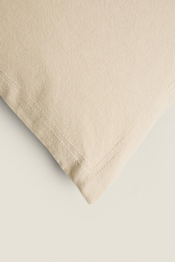 ZARA HOME ЧЕХОЛ НА ПОДУШКУ С КОНТРАСТНЫМИ КРАЯМИ, КРЕМОВЫЙ