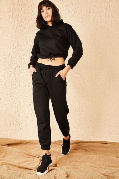 Qadın üçün papaqlı, qara idman dəsti 10301016