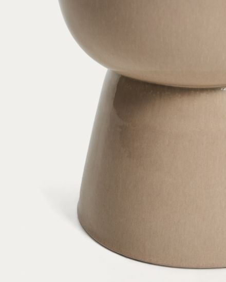 Уличный приставной столик Mesquida из керамики с глазурью цвета экрю 35 см