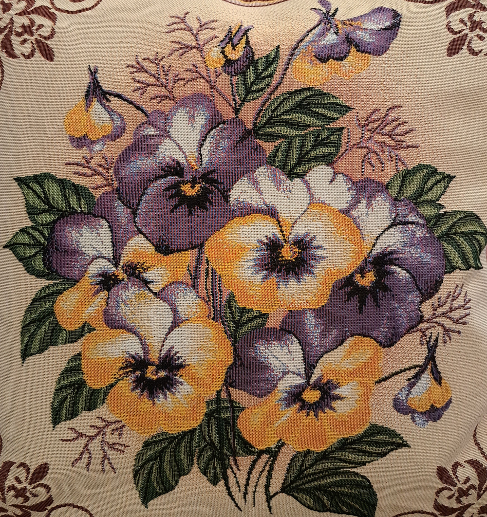 Декоративный гобеленовый чехол для интерьерной подушки Виолы 47*47