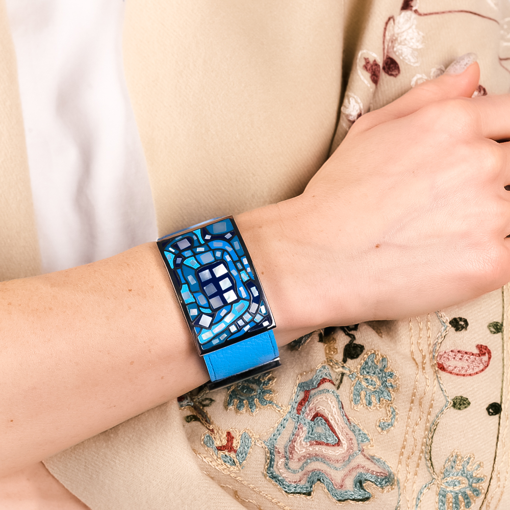 Браслет Fiore Luna на голубом кожаном ремешке CB00100-3