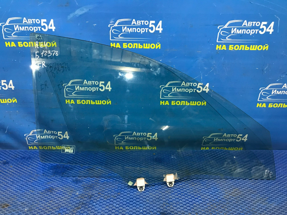 Стекло двери передней правой Honda CR-V 2006-20011