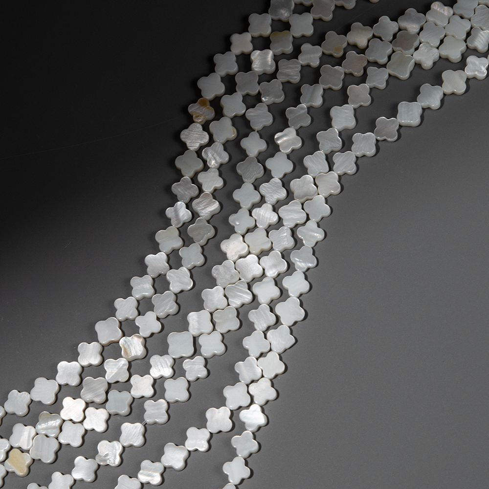 Перламутр речных ракушек, клеверы, 7,6мм, белый