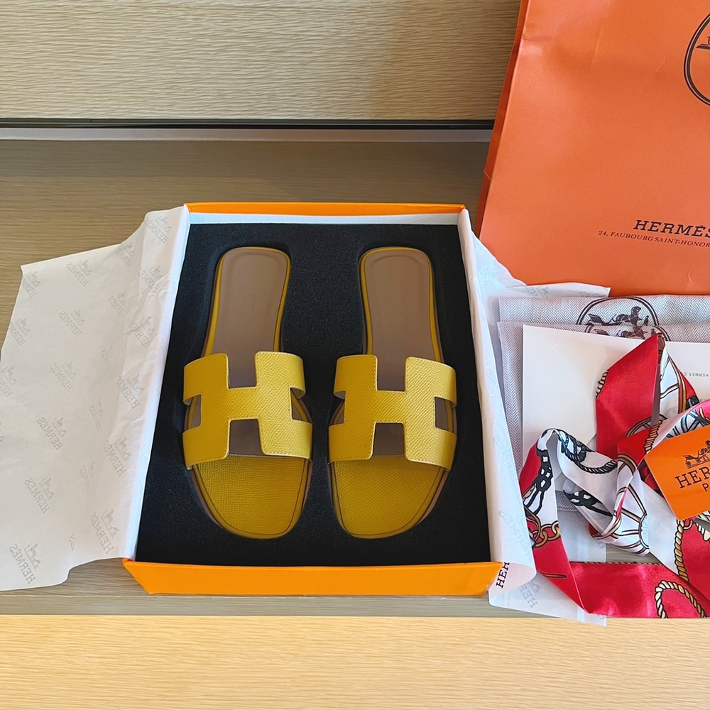 Hermes Oran Sandal