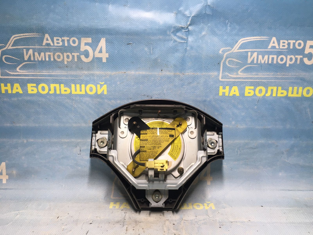 Подушка безопасности водительская TOYOTA PRIUS 1999