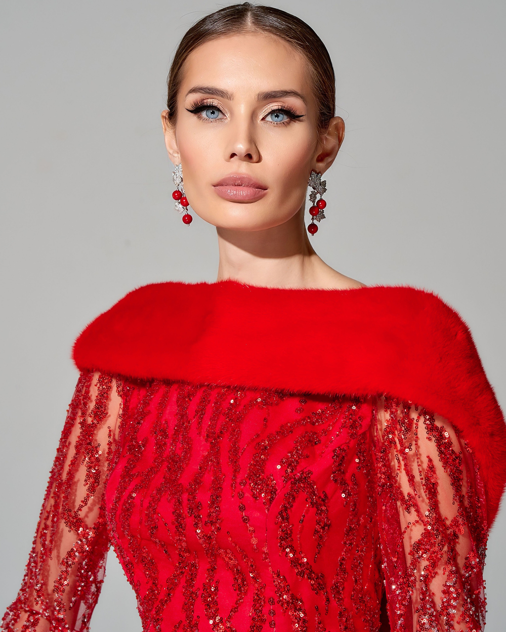 Платье "Зинаида" с меховой отделкой