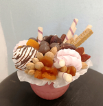 Сладкая композиция в чайной кружке