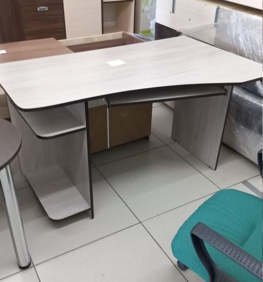 Стол письменный КВИНС-3 левый