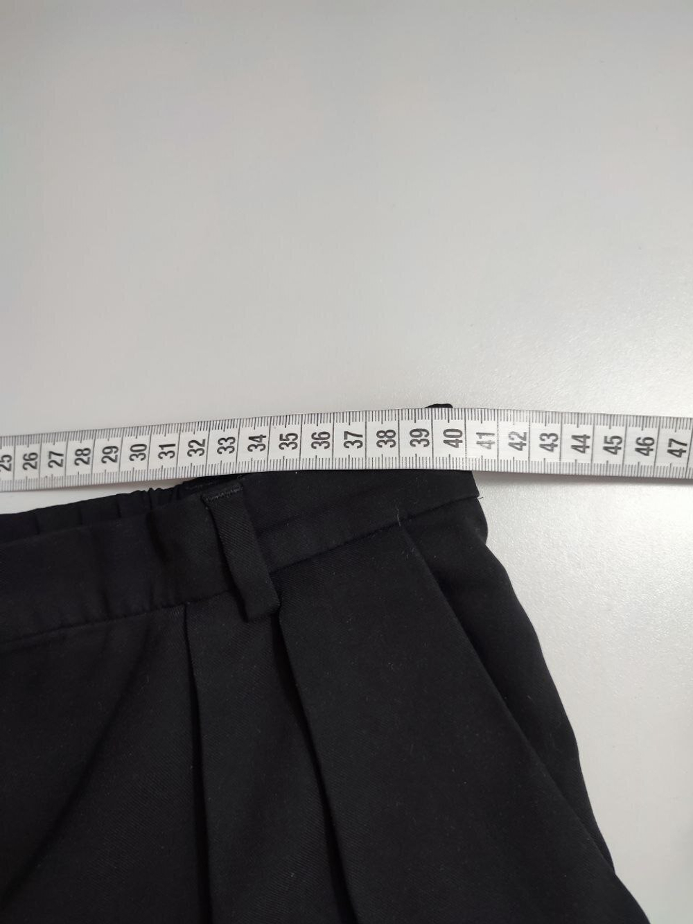 Брюки Monki классические 46 размер