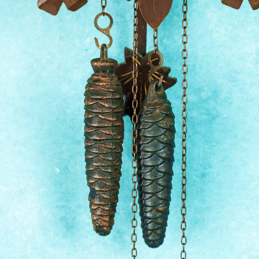 Настенные часы с кукушкой