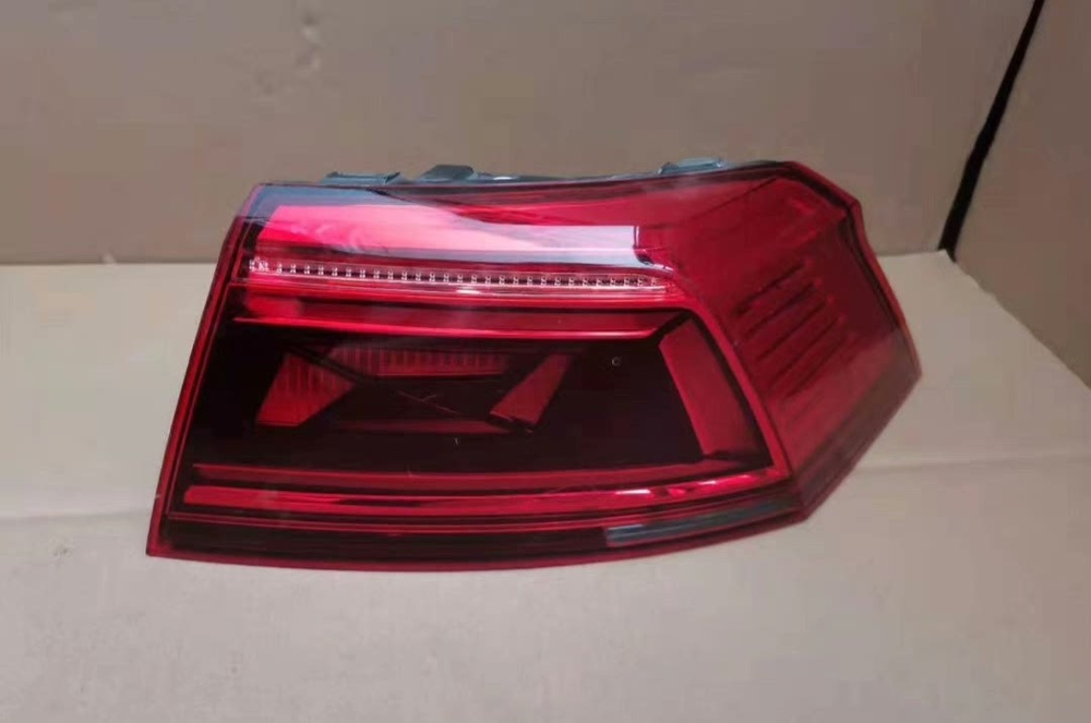 Задние фонари (левый и правый, внутренние и внешние) Volkswagen Passat B8