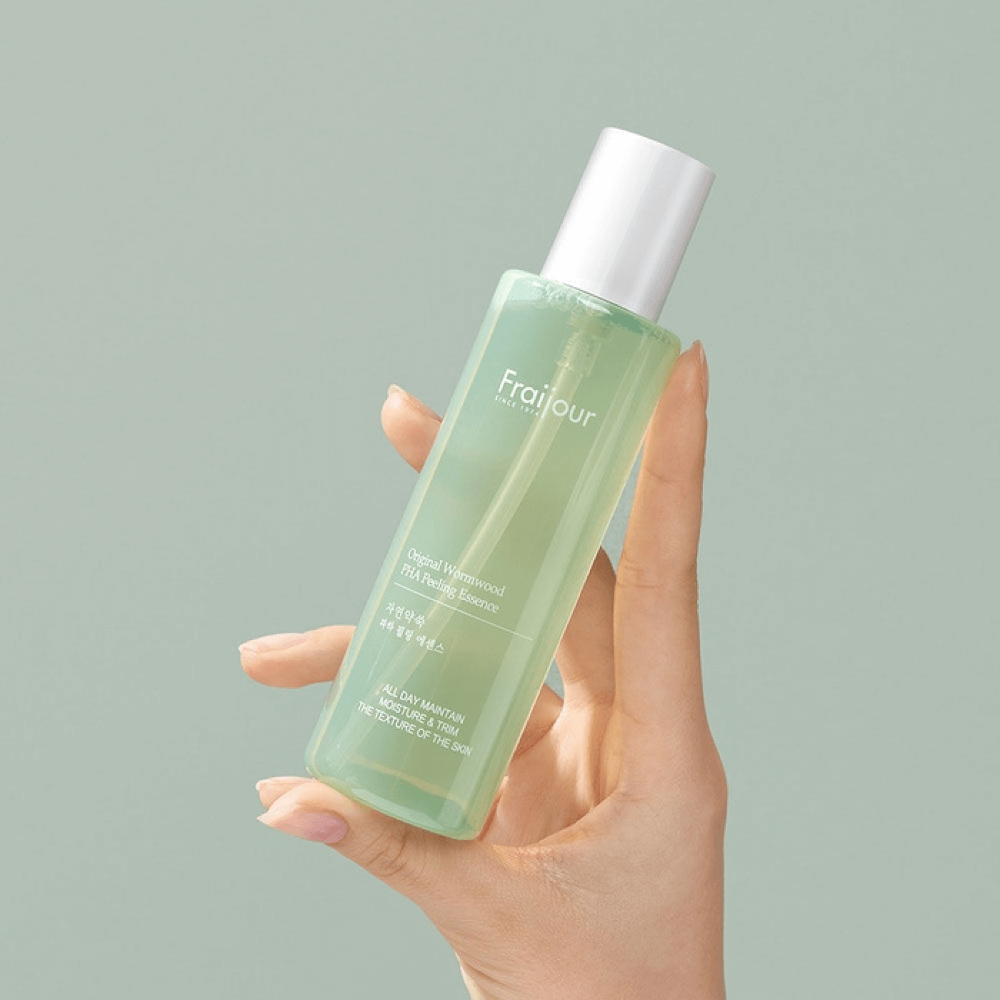 Отшелушивающая пилинг-эссенция для лица с РНА-кислотами Fraijour Original Wormwood PHA Peeling Essence