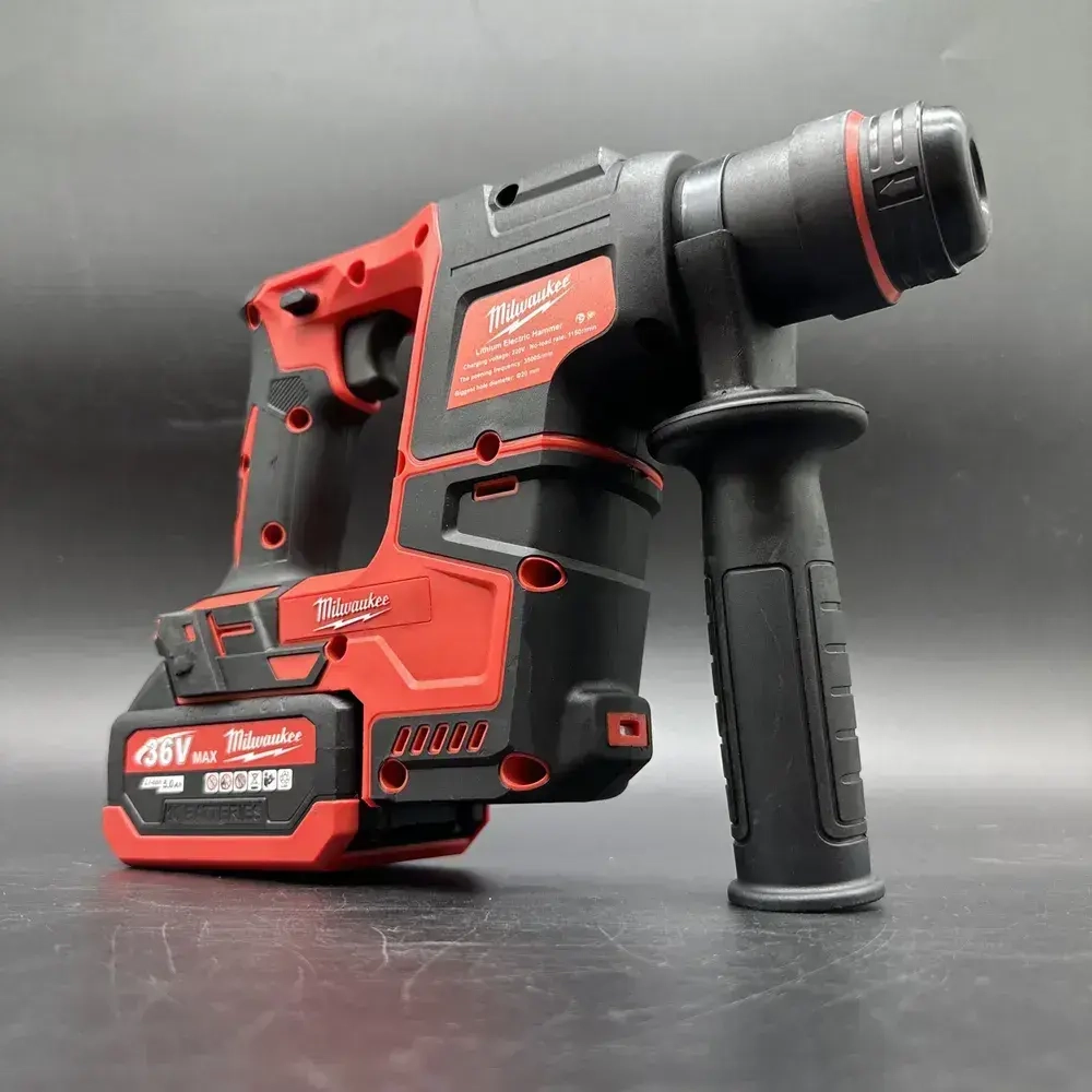 Набор аккумуляторного инструмента Milwaukee 8в1 с 4АКБ