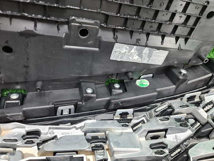 Решетка радиатора Omoda C5 (2022-н.в.)