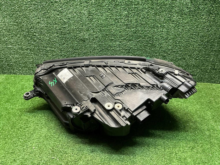 Фара правая Mercedes S W223 (20-нв) Digital Light