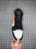 AIR JORDAN 1 MID SHATTERED BACKBOARD BLACK/WHITE-STARFISH