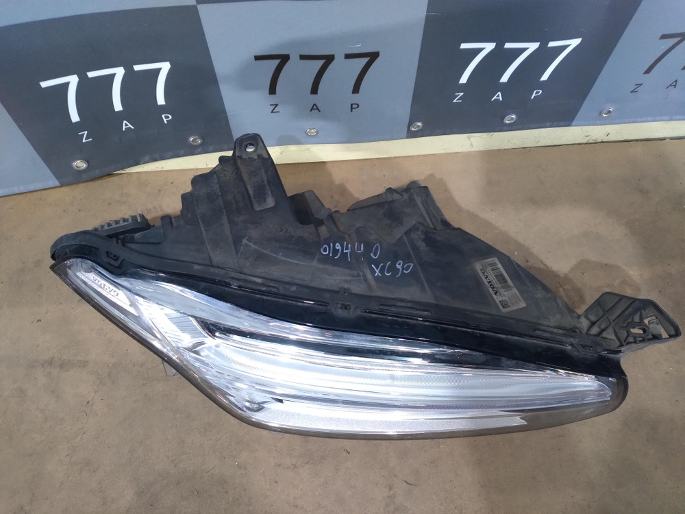 Фара правая Full LED Volvo XC90 2 Оригинал целая 31446688
