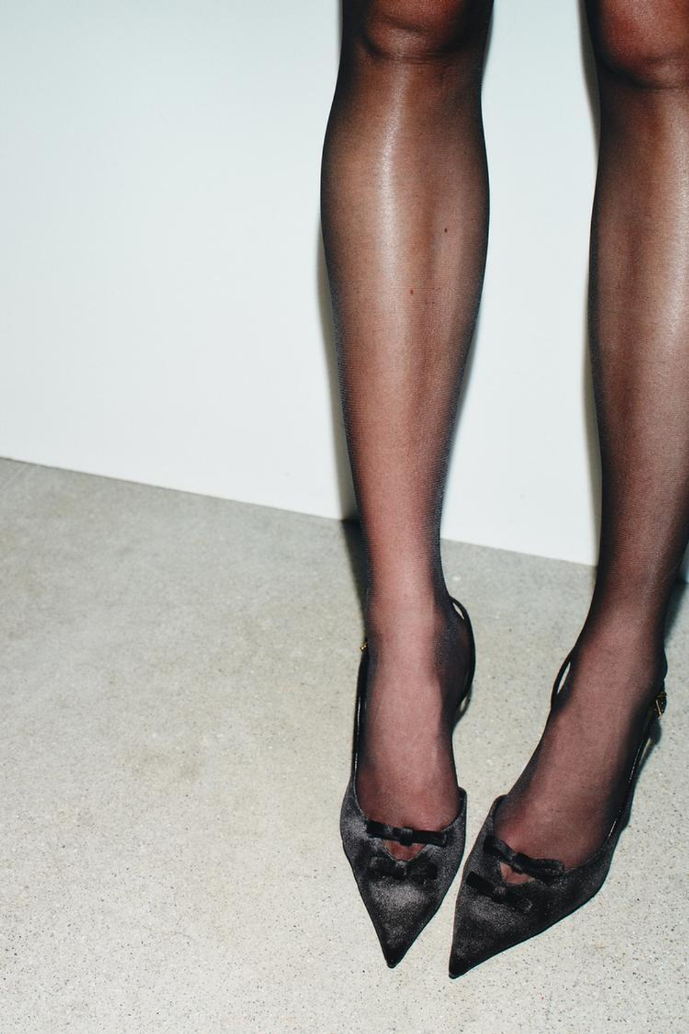 ZARA БАРХАТНЫЕ ТУФЛИ-МЮЛИ С БАНТАМИ, ЧЕРНЫЙ