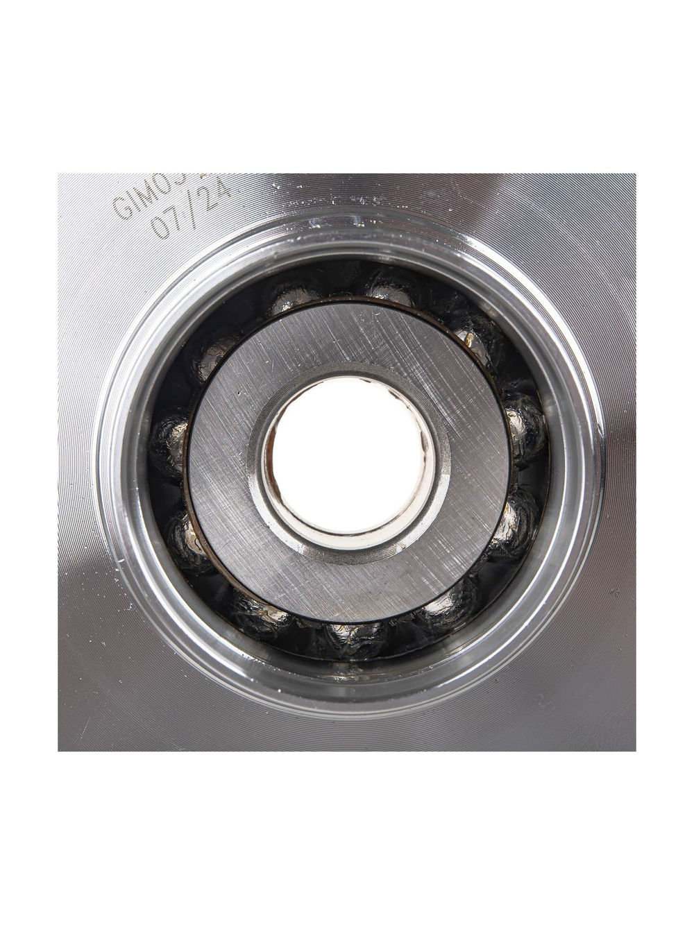 Ступица задняя в сборе L R (c ABS) для CITROEN C4 (04-)/PEUGEOT 307 (00-) GANZ GIM03131
