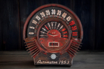 Часы Automaton 1953 с ржавчиной – элемент интерьера в автосервис или гараж.