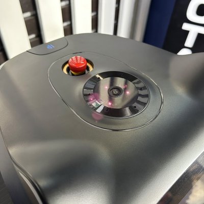 Робот официант PUDU «BellaBot Pro» выставочный экземпляр