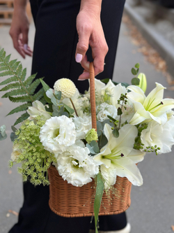 Корзина экзотических цветов «Фелия»