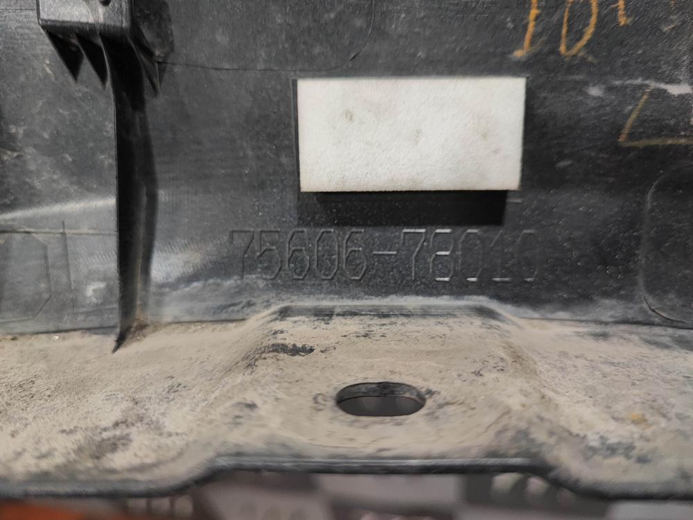 Накладка крыла заднего левого Lexus NX 1 14-21 Б/У Оригинал 7560678010