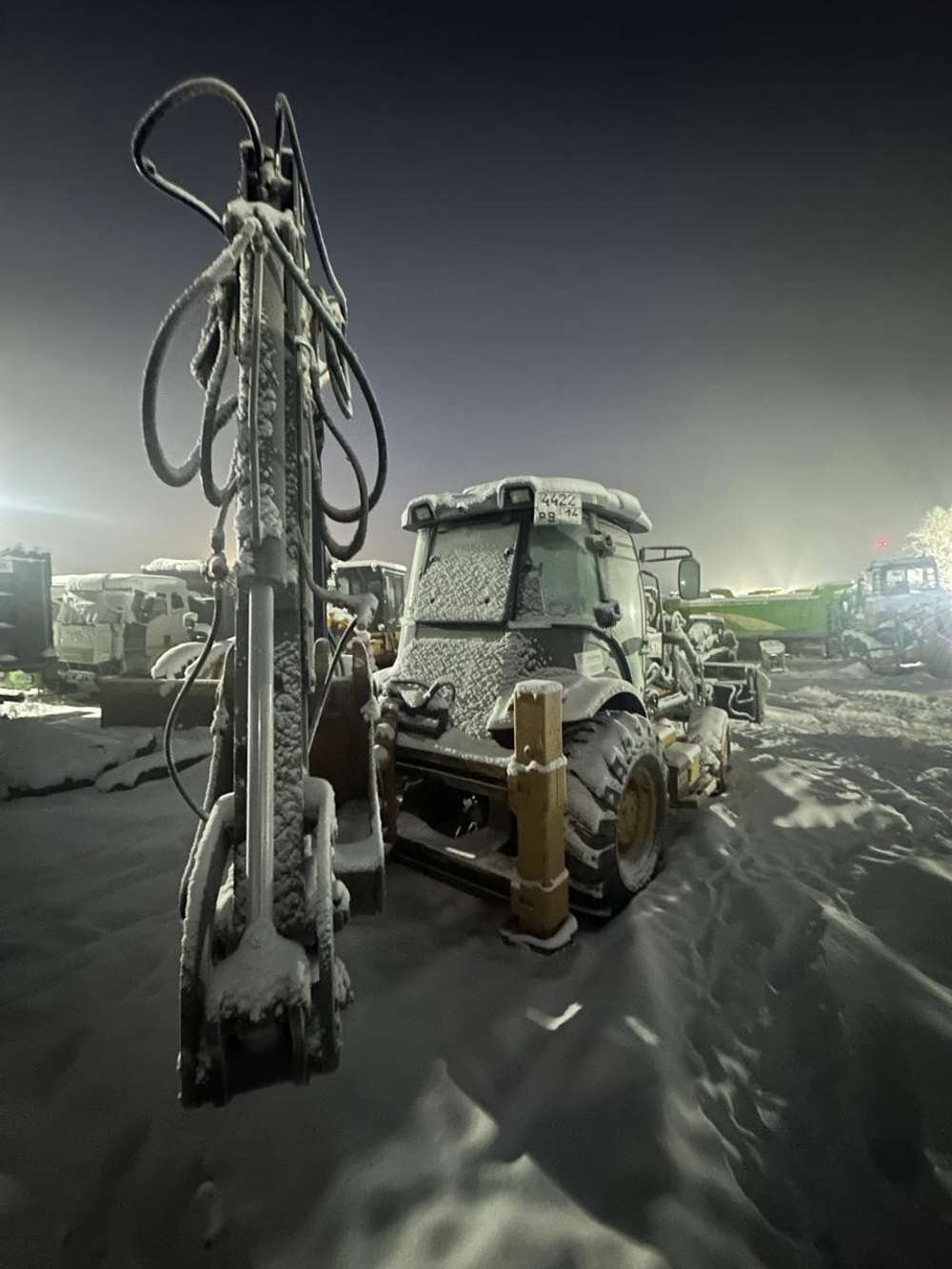 TAVR 570* Экскаватор-погрузчик 570BL (Дизельный, 4,3 л, 116 л.с., АТ)