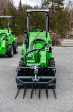 AVANT 400 — КОМПАКТНЫЙ МИНИ-ПОГРУЗЧИК ДЛЯ УНИВЕРСАЛЬНЫХ ЗАДАЧ