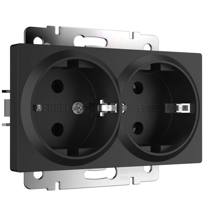 Розетка Werkel двойная с заземлением черный матовый W1172008 4690389156922