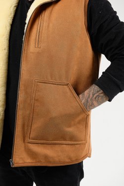 Мужской жилет из согревающей овчины