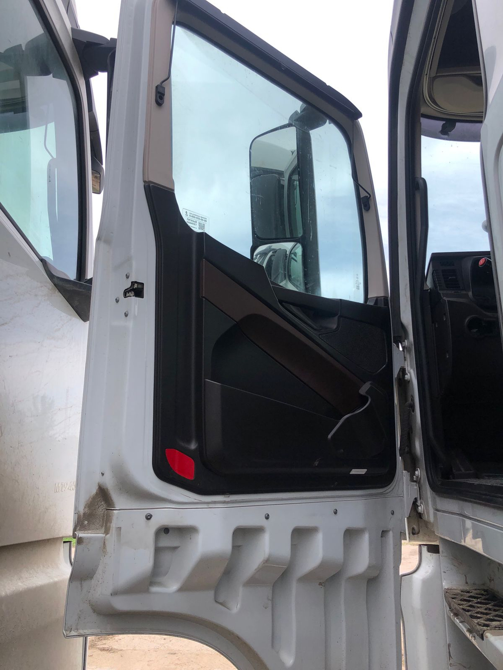 КамАЗ 54901 4x2 Седельный тягач 54901-014-94 (Дизельный, 11,9 л, 450 л.с., АТ)