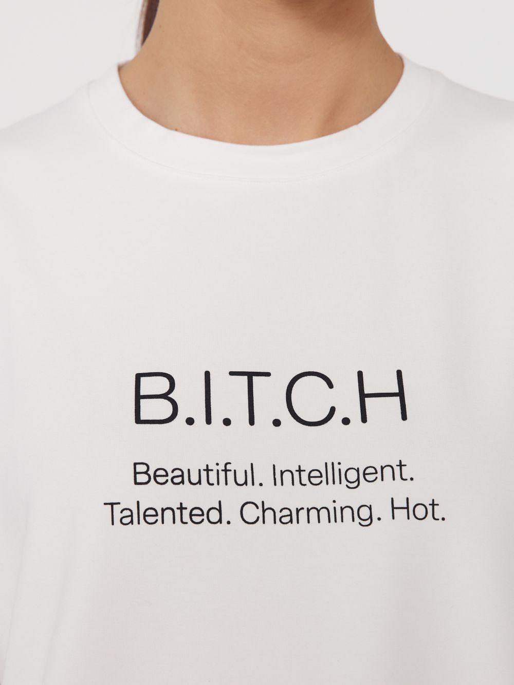 ФУТБОЛКА «B.I.T.C.H»