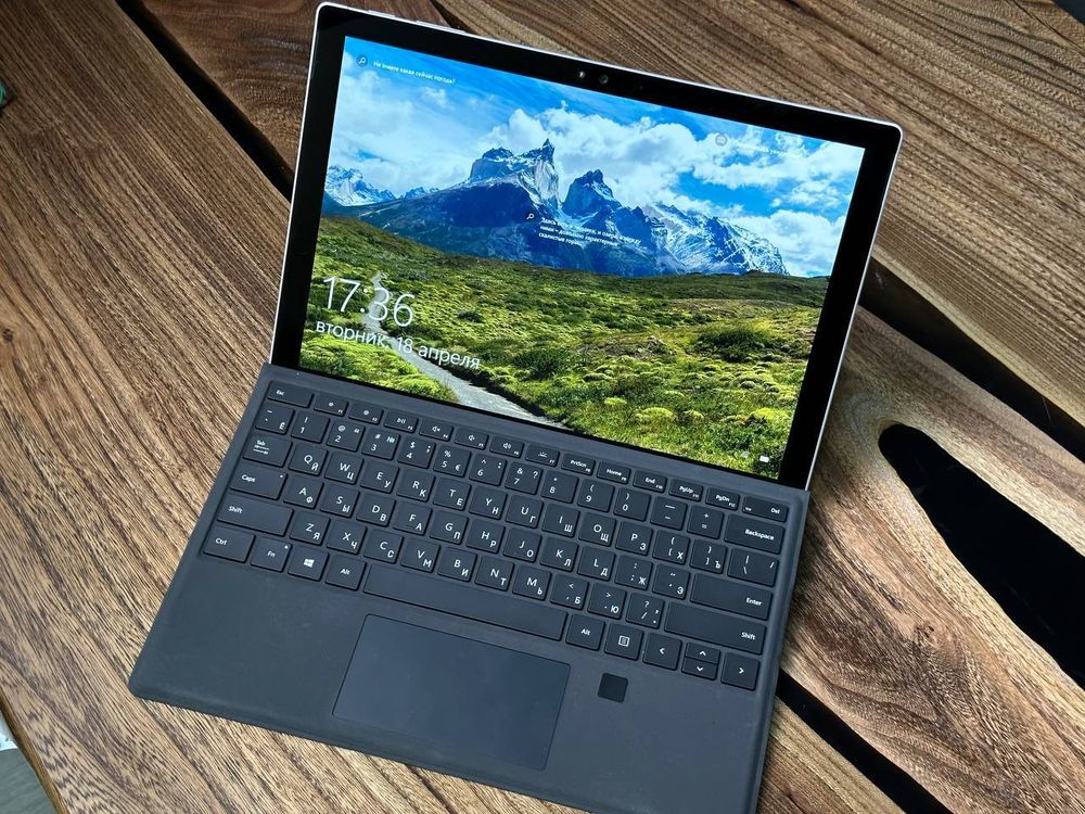 12.5" Ноутбук Microsoft Surface Pro 4 (2736x1824, Intel Core M3-6Y30, RAM 4ГБ,SSD 128ГБ,  Intel HD Graphics 515, Win 10Pro)