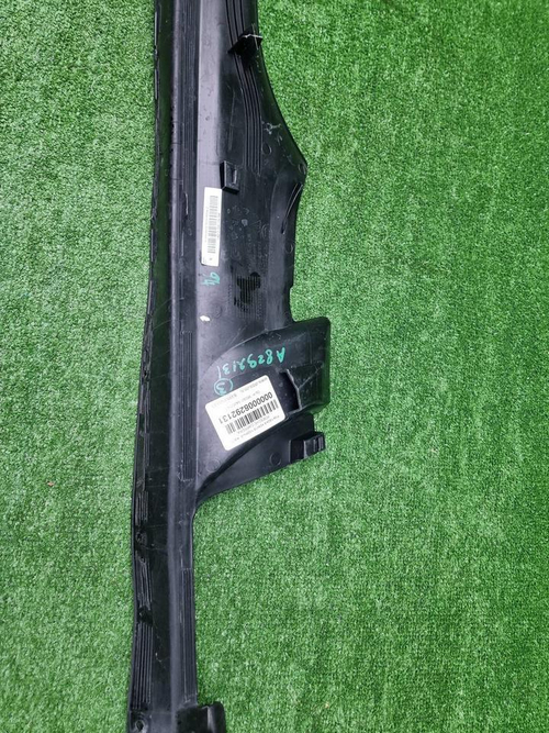 Пыльник крыла правый Porsche 911 8 992 (2018-н.в.)