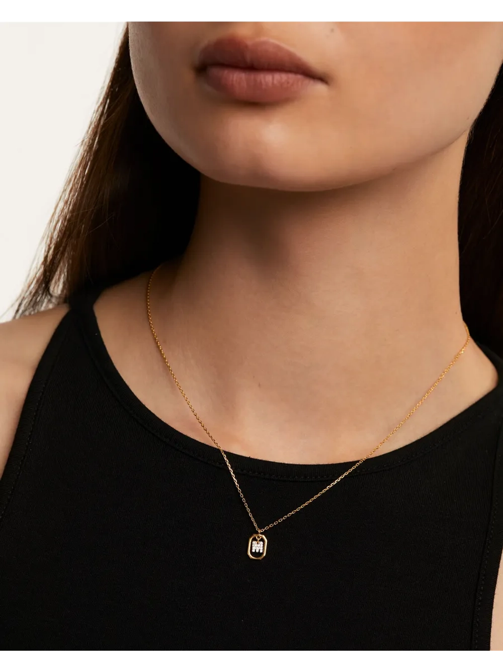 Колье Мини-Буква m серебро 925 пробы покрытое золотом