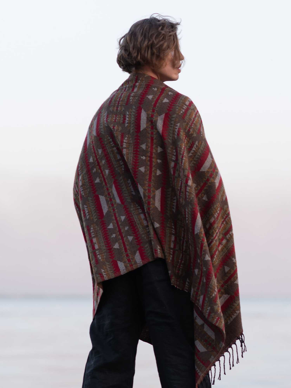 Шарф теплый с индейским орнаментом